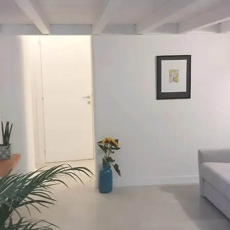 Appartamento Piazza Amedeo Napoli